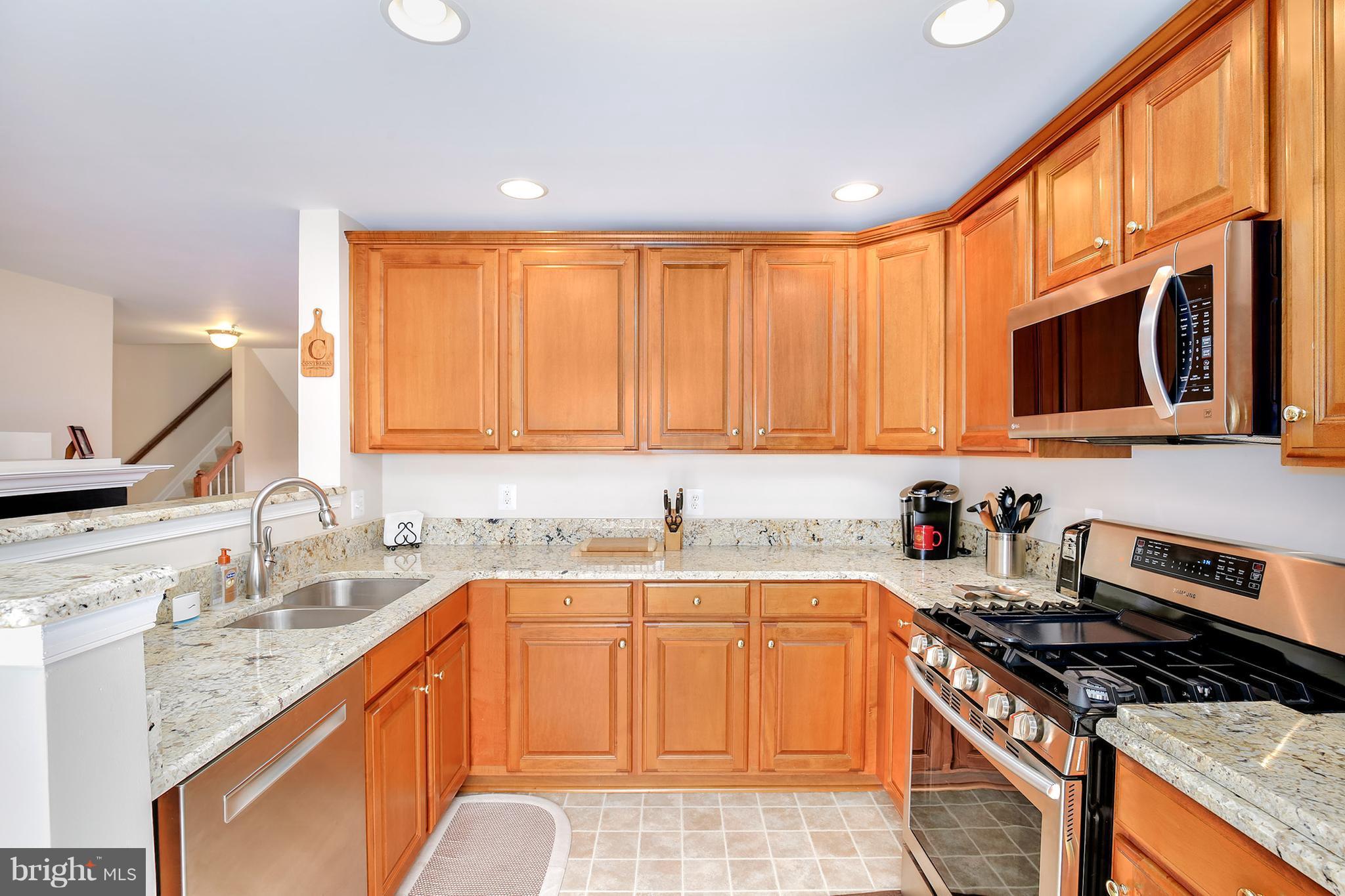 5087 Anchorstone Drive Woodbridge, VA 22192 - Photo 16 of 30 Kitchen