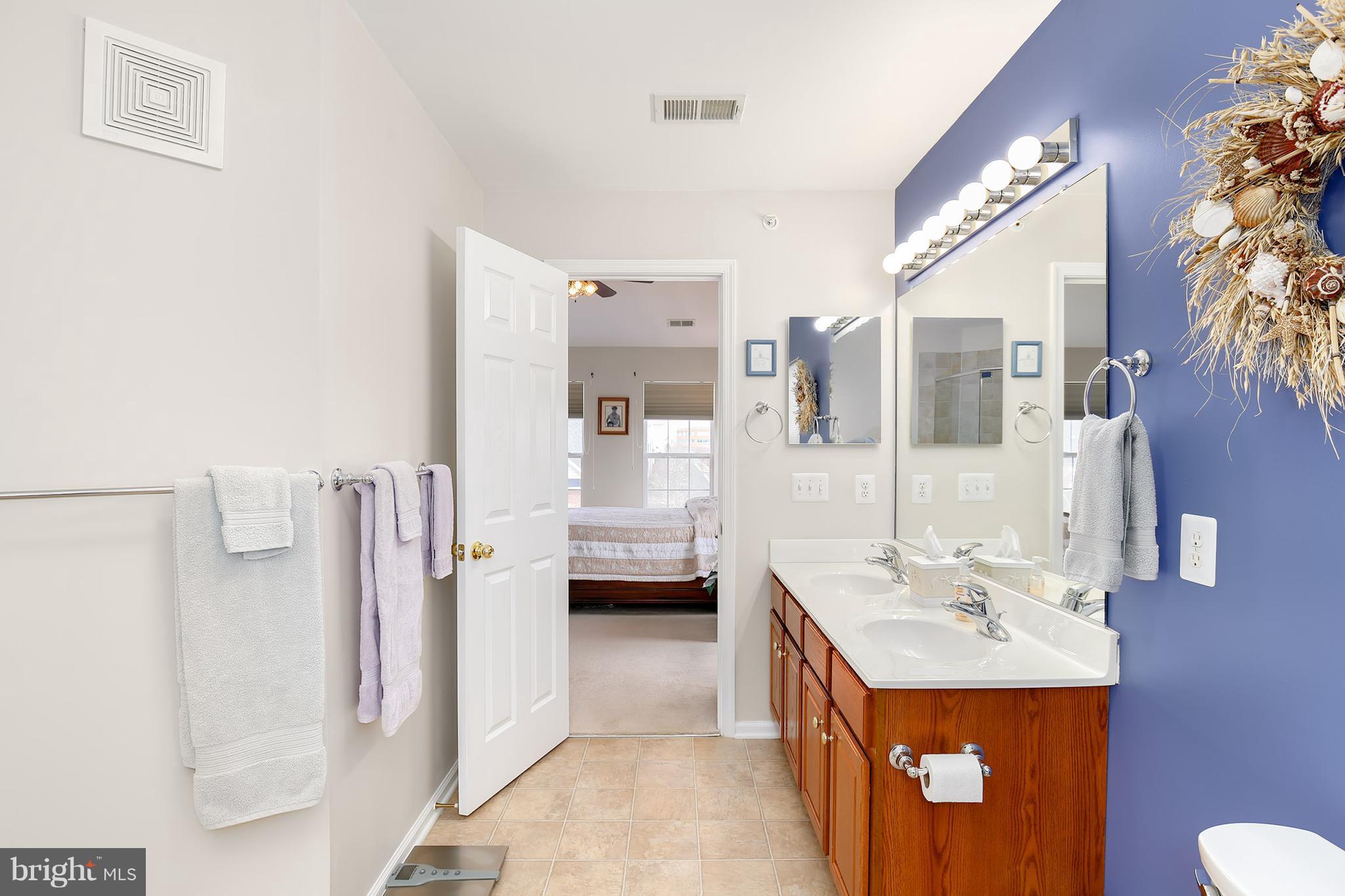5087 Anchorstone Drive Woodbridge, VA 22192 - Photo 26 of 30 Bath (Master)