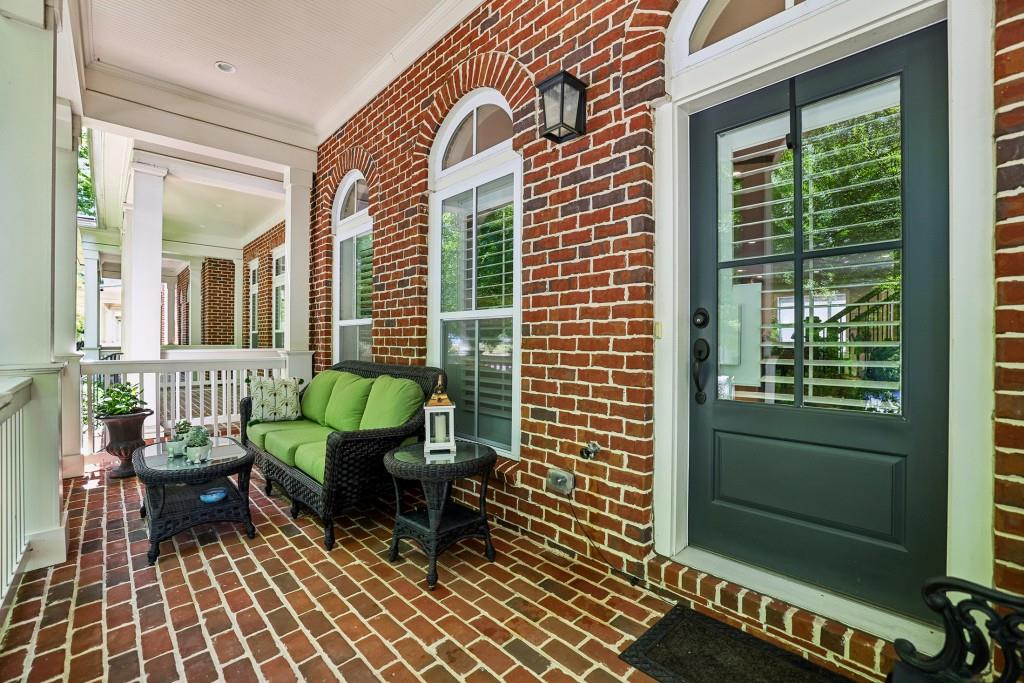 631 Brennan Drive Decatur, GA 30033 - Photo 3 of 27