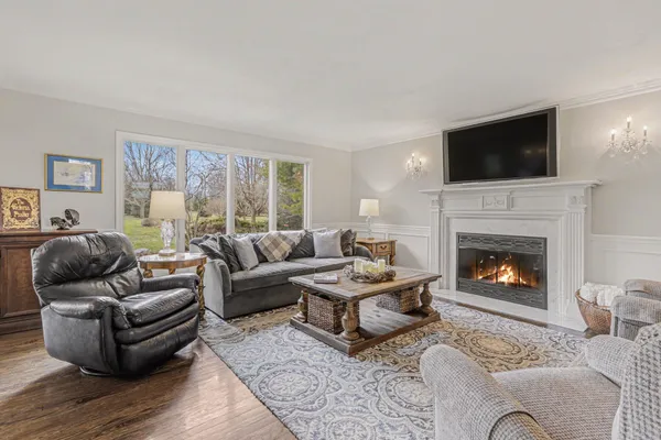 $769,900 | 2349 Windmill Way, Saline, MI 48176