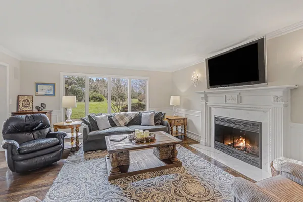 $769,900 | 2349 Windmill Way, Saline, MI 48176