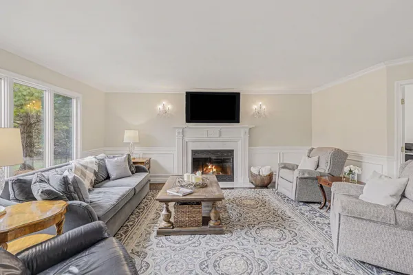 $769,900 | 2349 Windmill Way, Saline, MI 48176