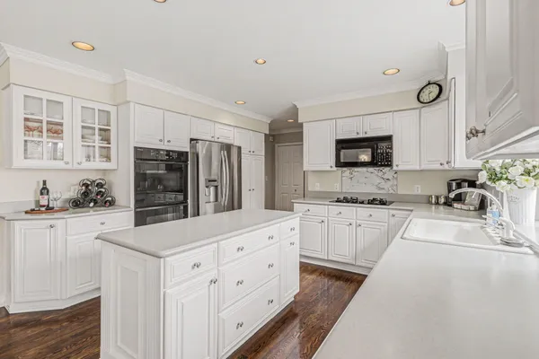 $769,900 | 2349 Windmill Way, Saline, MI 48176