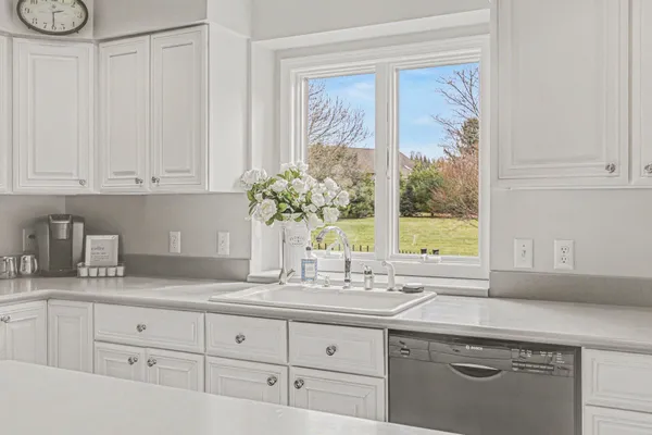 $769,900 | 2349 Windmill Way, Saline, MI 48176