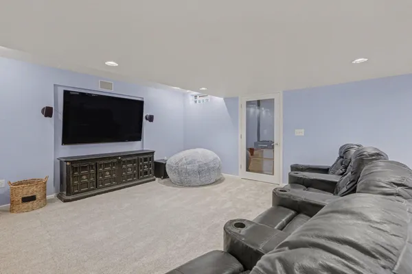 $769,900 | 2349 Windmill Way, Saline, MI 48176