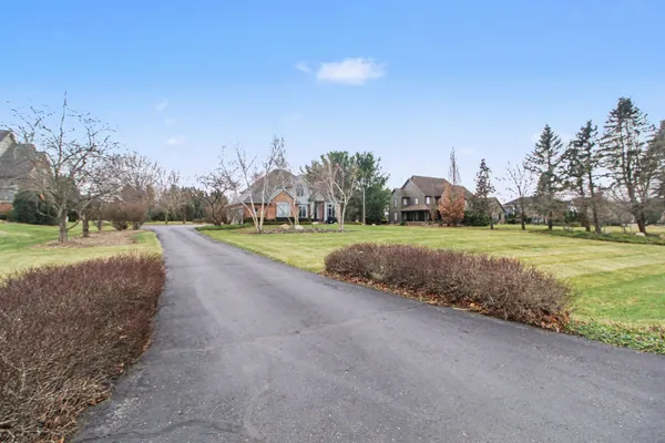 $769,900 | 2349 Windmill Way, Saline, MI 48176