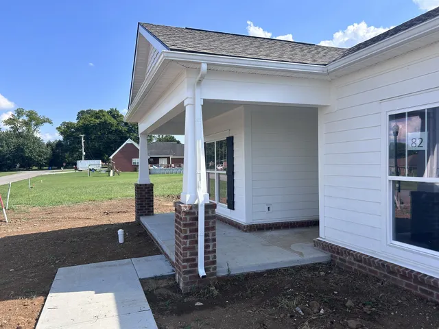 a view of a bird bath room