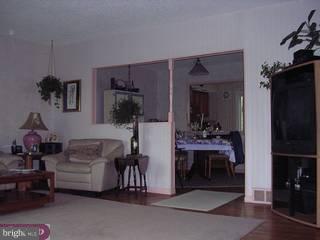 11714 Colman Road Philadelphia, PA 19154 - Photo 5 of 6 Gallery Image 5