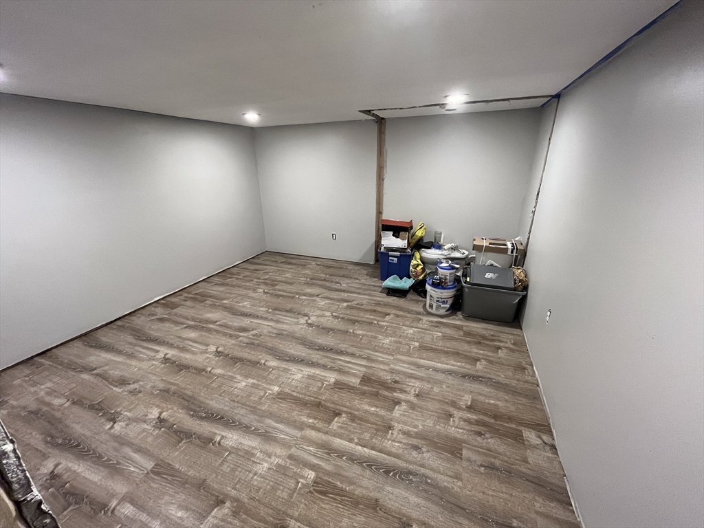 643 West Street Gardner, MA 01440 - Photo 3 of 10 a view of a livingroom with furniture