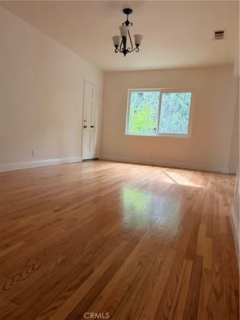 $3,095 | 337 West Lomita Avenue, Glendale, CA 91204