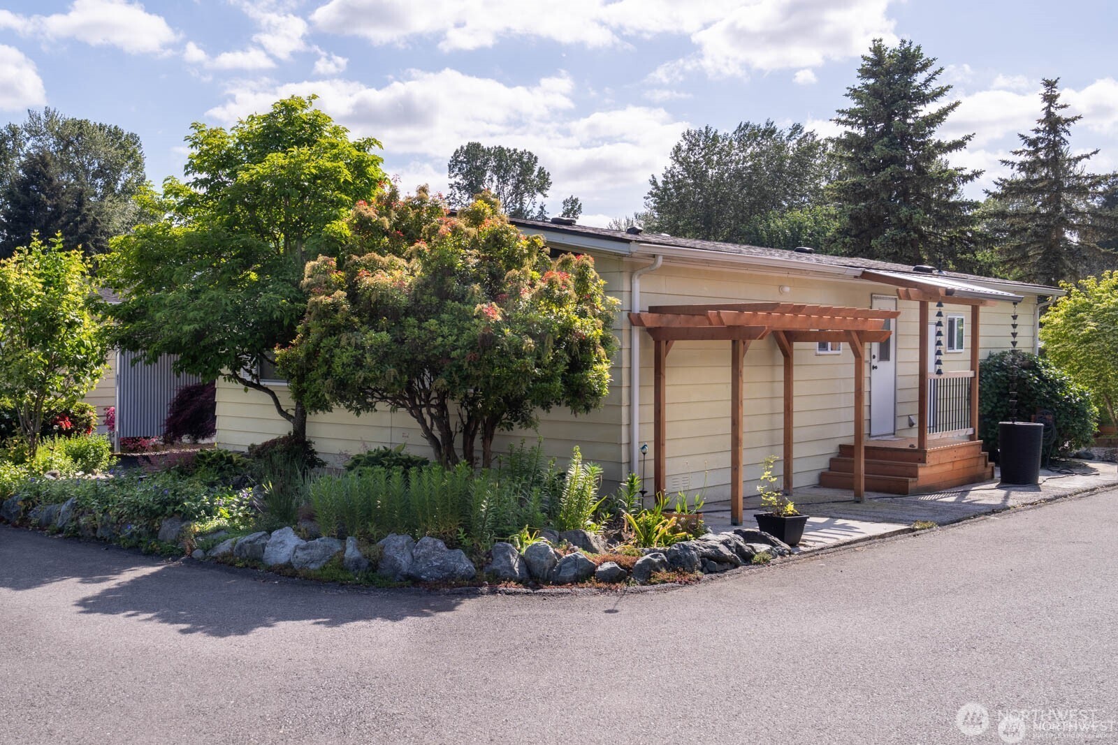 1121 244th Street Southwest, Unit 49 Bothell, WA 98021 - Photo 6 of 29 Gallery Image 6
