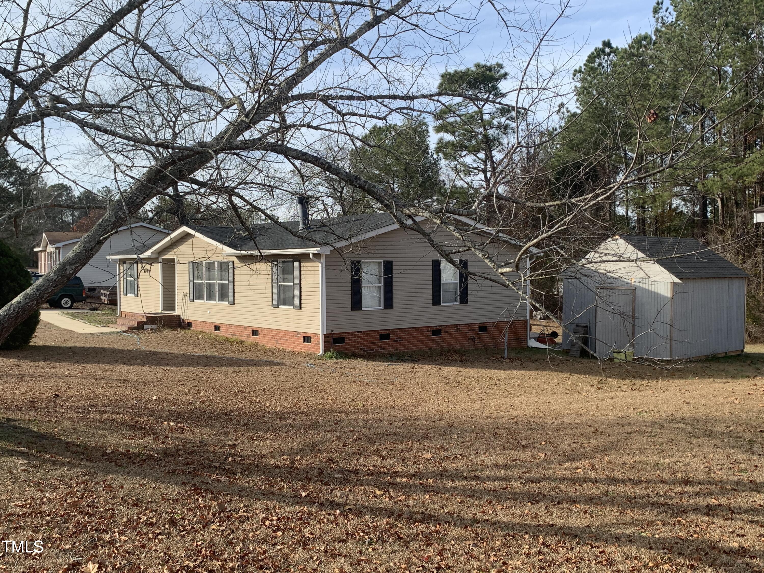 480 West Northpoint Road Spring Lake, NC 28390 - Photo 2 of 18 IMG_4808