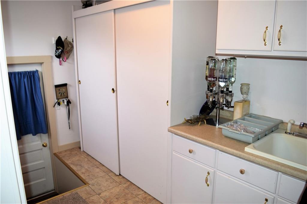 555 Rolling Meadows Road Waynesburg, PA 15370 - Photo 12 of 25 Gallery Image 12
