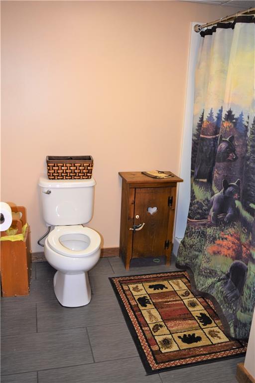 555 Rolling Meadows Road Waynesburg, PA 15370 - Photo 20 of 25 Gallery Image 20