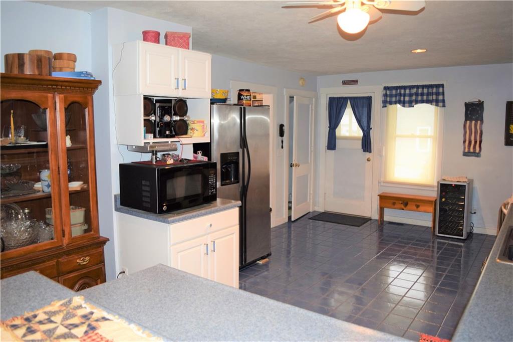 555 Rolling Meadows Road Waynesburg, PA 15370 - Photo 9 of 25 Gallery Image 9
