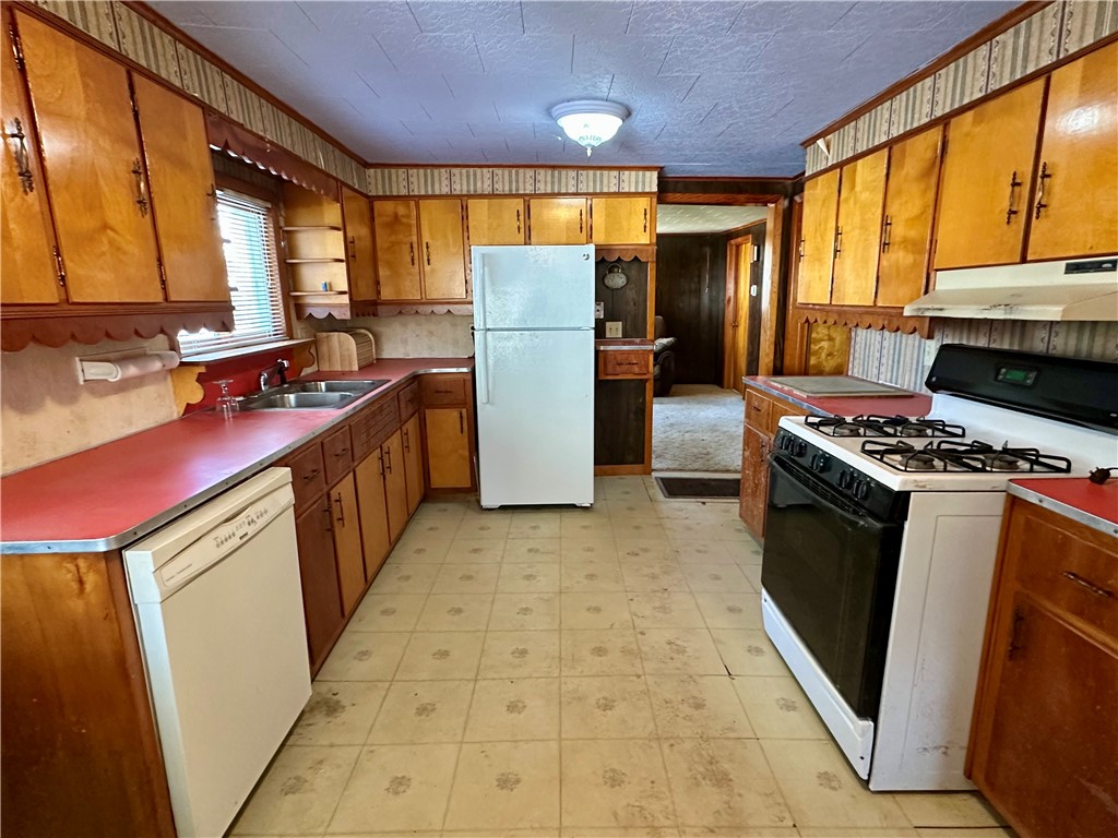 246 Marvin Street Smethport, PA 16749 - Photo 9 of 49
