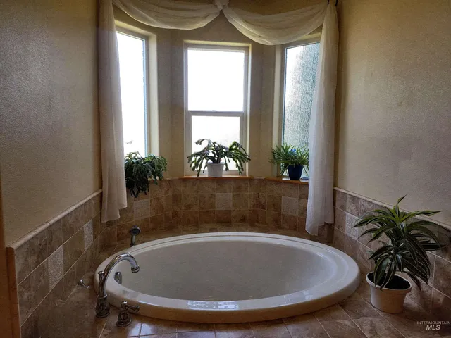 $1,250,000 | 1441 Pound Lane, Clarkston, WA 99403