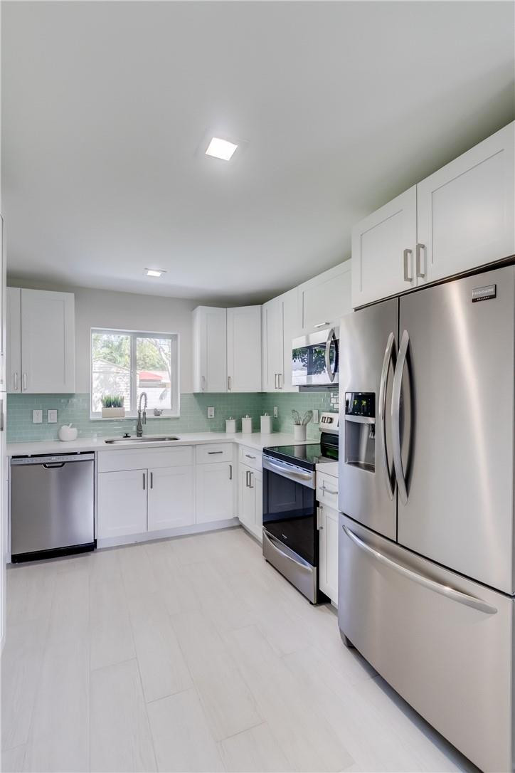 425 Northeast 36th Street Boca Raton, FL 33431 - Photo 21 of 42 Photo 21