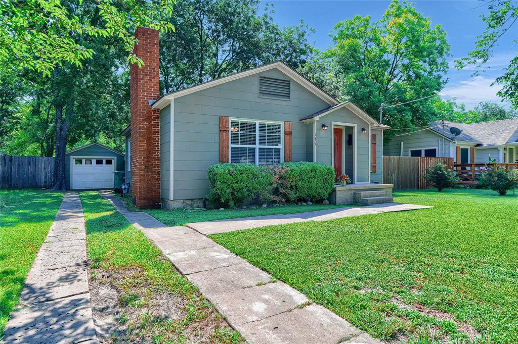 1807 North Wharton St