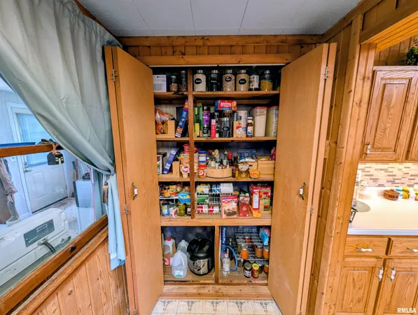 $169,900 | 15315 North 2200th Road, Good Hope, IL 61438