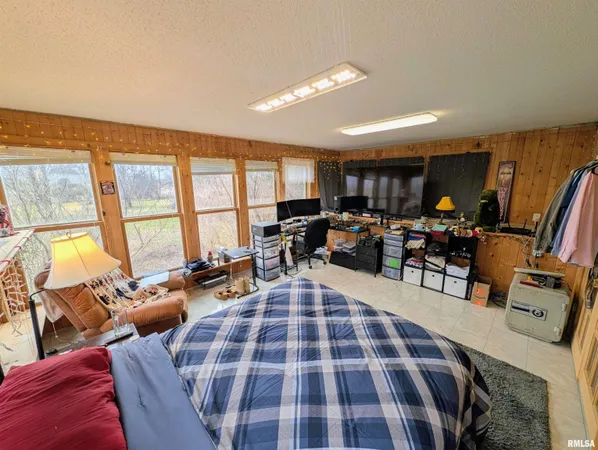 $169,900 | 15315 North 2200th Road, Good Hope, IL 61438