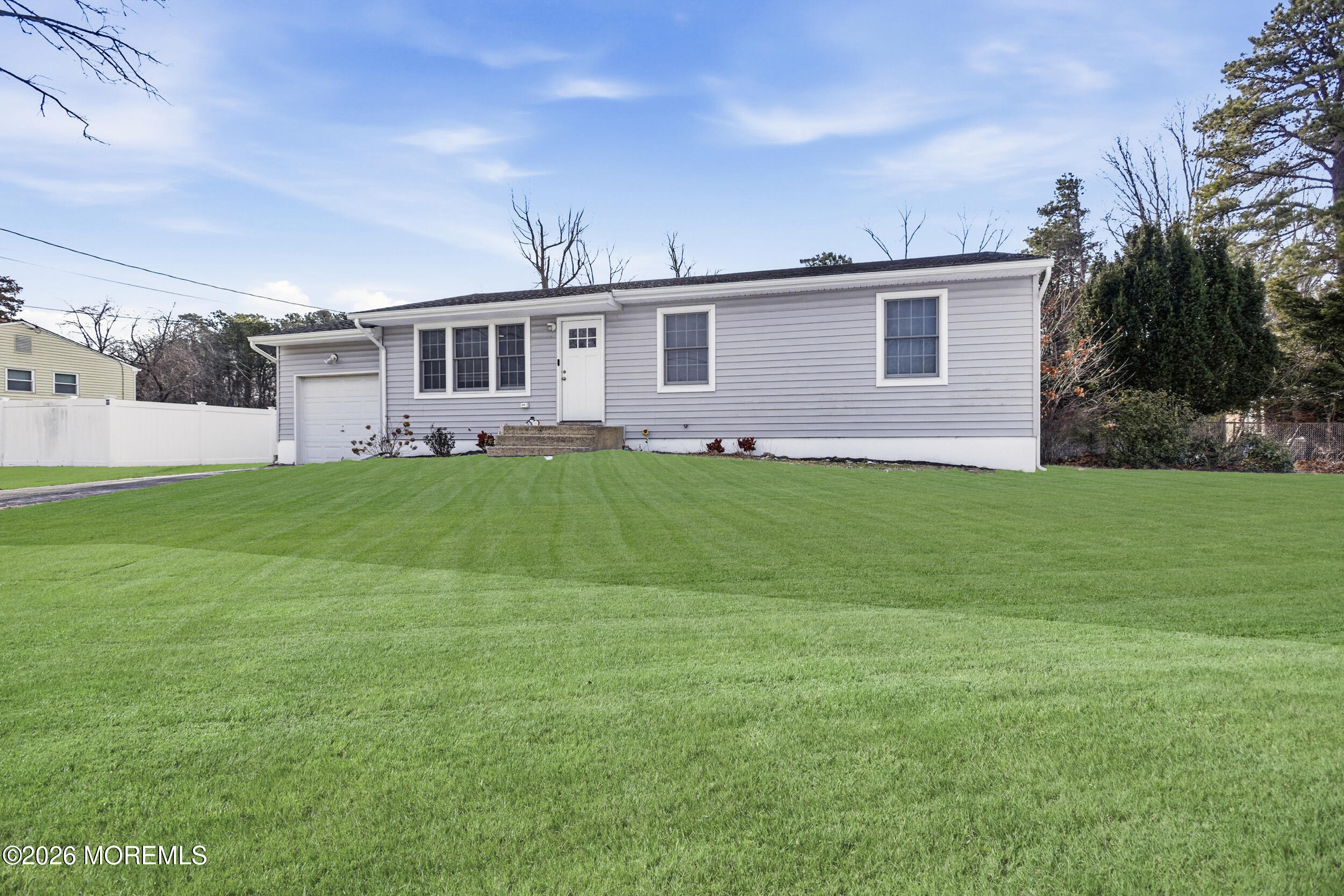 17 Bass Place Howell, NJ 07731 - Photo 2 of 20 HL7A1755