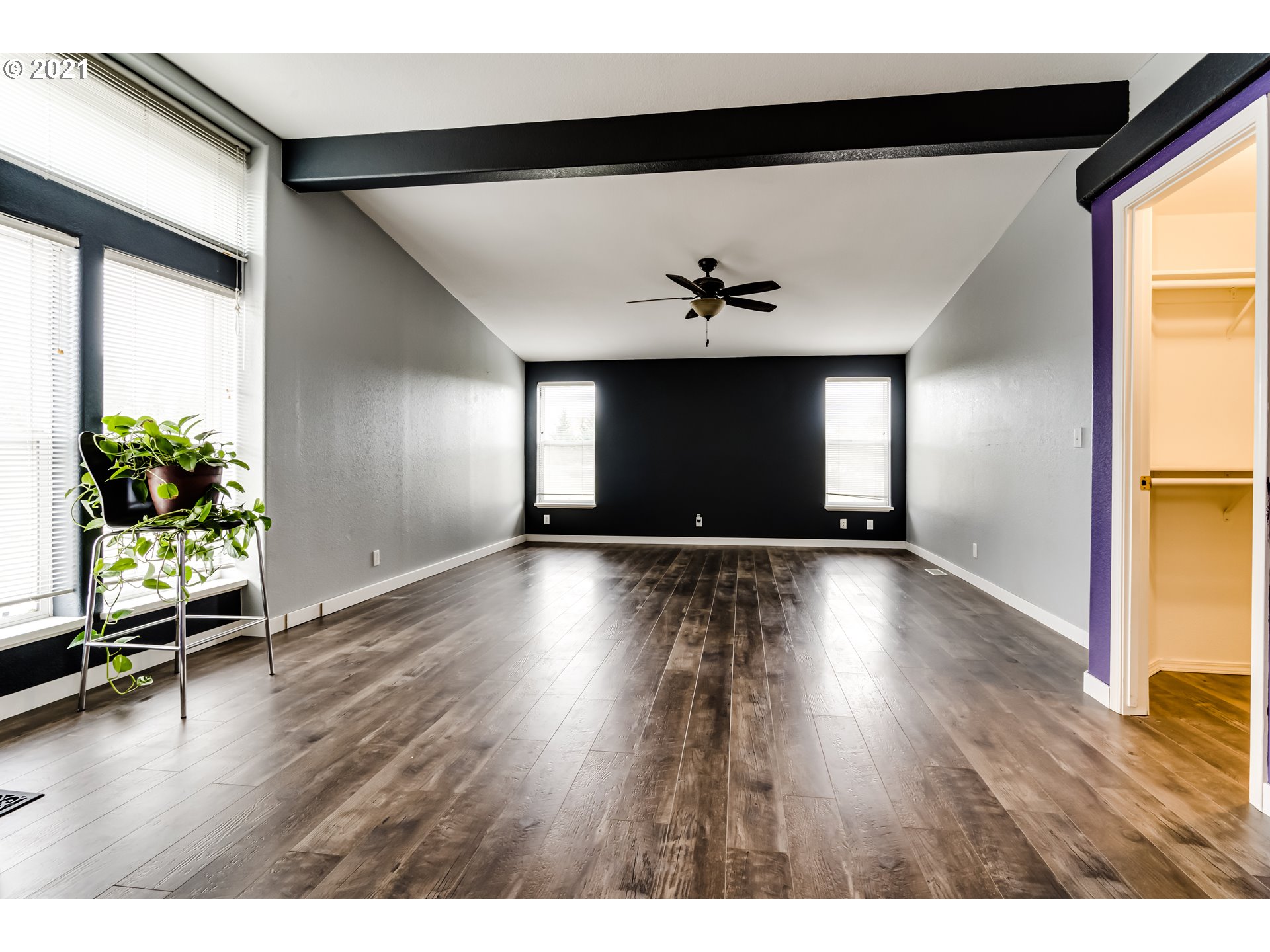 37072 Immigrant Road Pleasant Hill, OR 97455 - Photo 11 of 28 Gallery Image 11