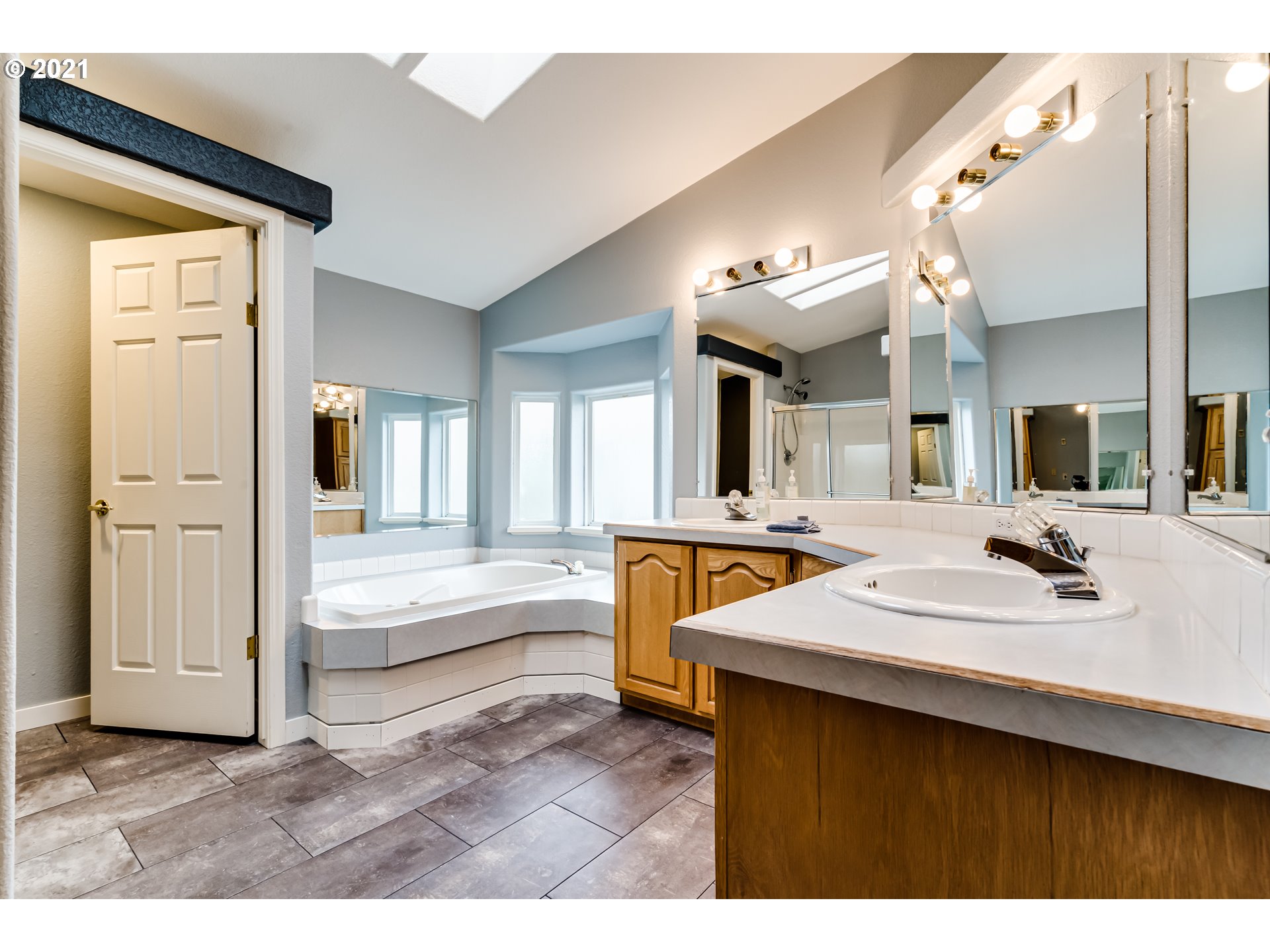 37072 Immigrant Road Pleasant Hill, OR 97455 - Photo 20 of 28 Gallery Image 20