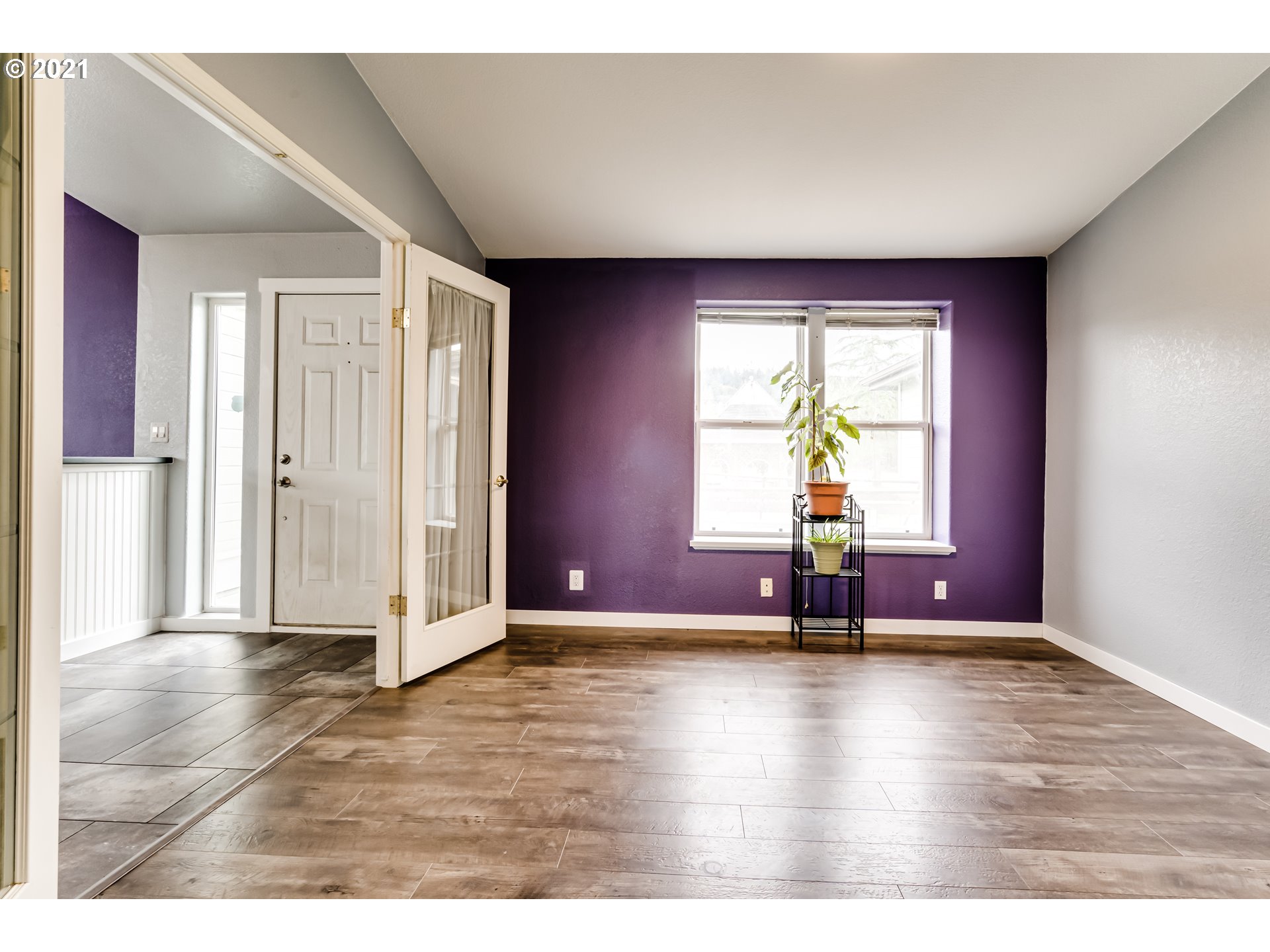 37072 Immigrant Road Pleasant Hill, OR 97455 - Photo 6 of 28 Gallery Image 6