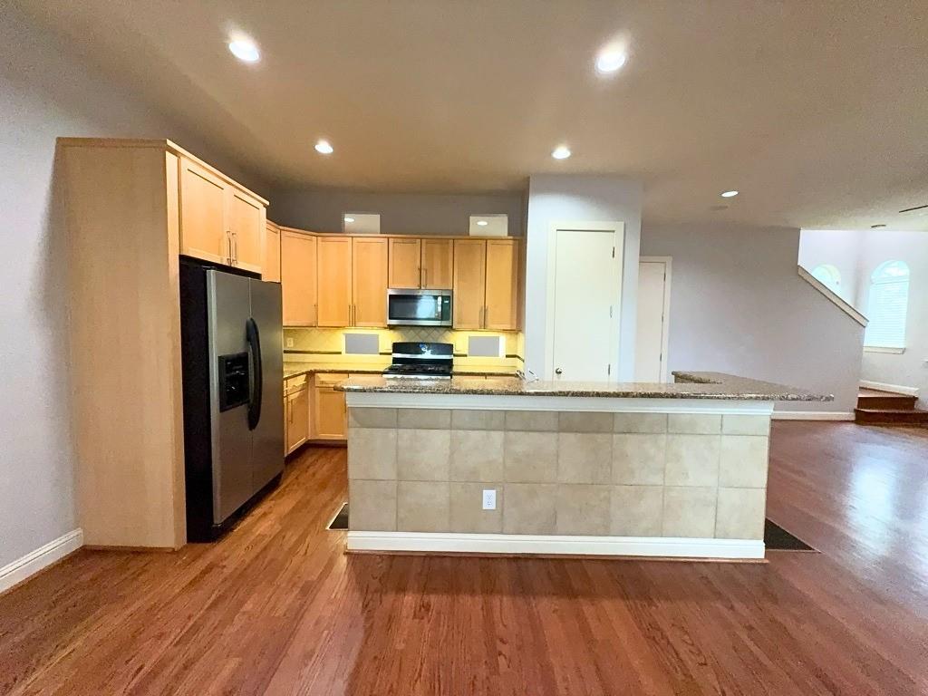 4317 Cedar Springs Road, Unit E Dallas, TX 75219 - Photo 6 of 27
