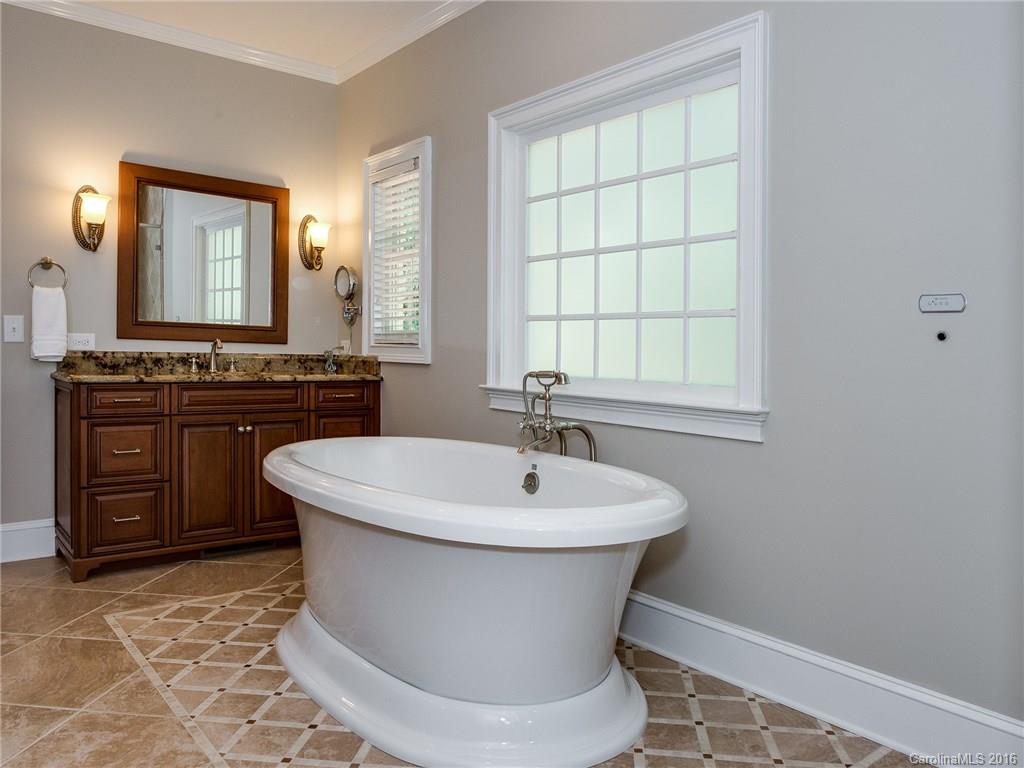 18503 Square Sail Road, Unit 476 Cornelius, NC 28031 - Photo 14 of 24 Gallery Image 14