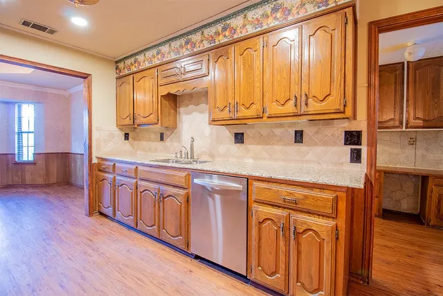 $339,900 | 7909 North River Crossing, China Spring, TX 76633