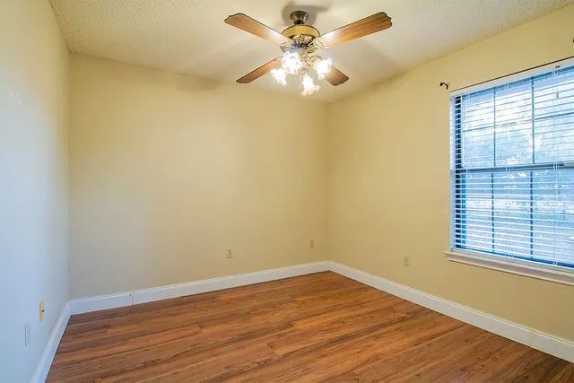 $339,900 | 7909 North River Crossing, China Spring, TX 76633