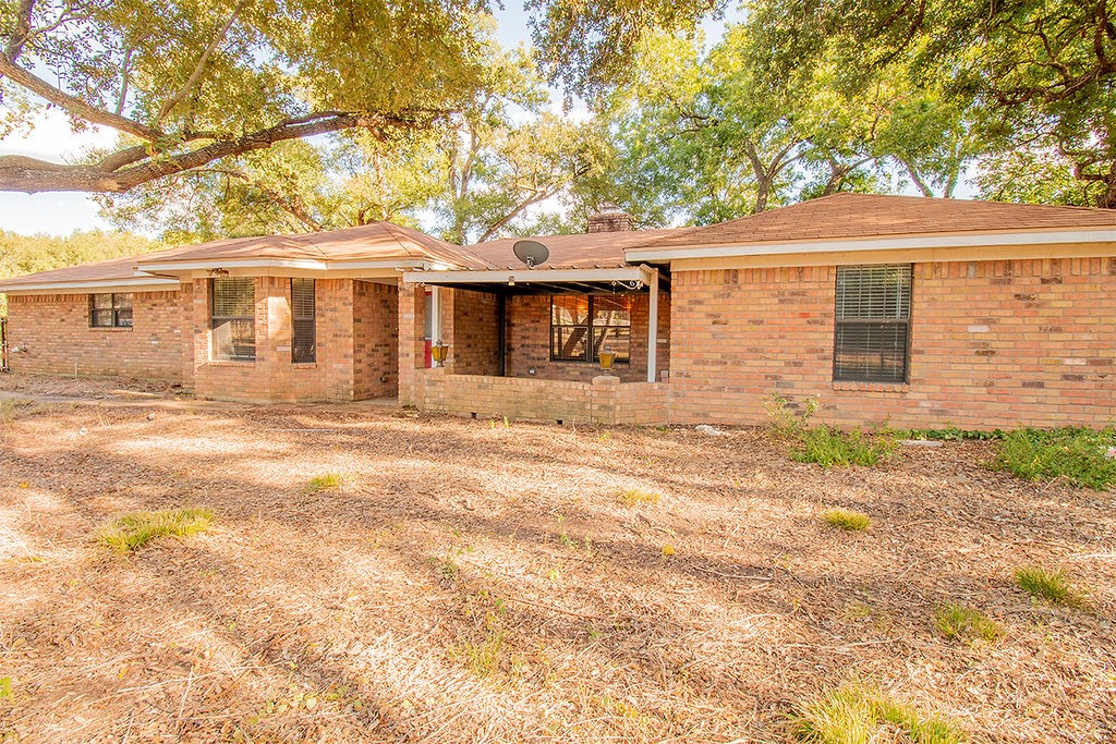 7909 North River Crossing China Spring, TX 76633 - Photo 2 of 29