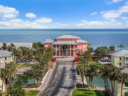$599,000 | 4966 Coquina Key Drive Southeast, St. Petersburg, FL 33705