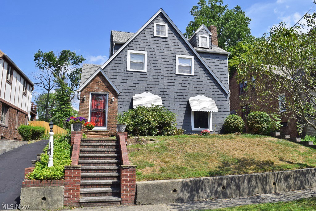 1655 Ivydale Road Cleveland Heights, OH 44118 - Photo 1 of 16 Welcome home to 1655 Ivydale Rd., Cleveland Hts