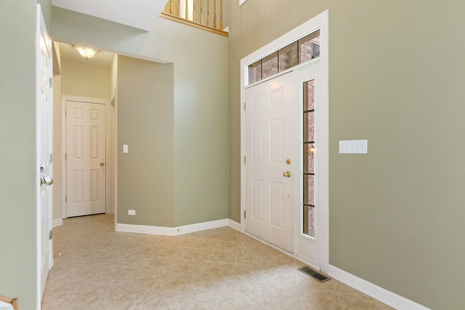 520 Bridgestone Court Inverness, IL 60010 - Photo 3 of 42