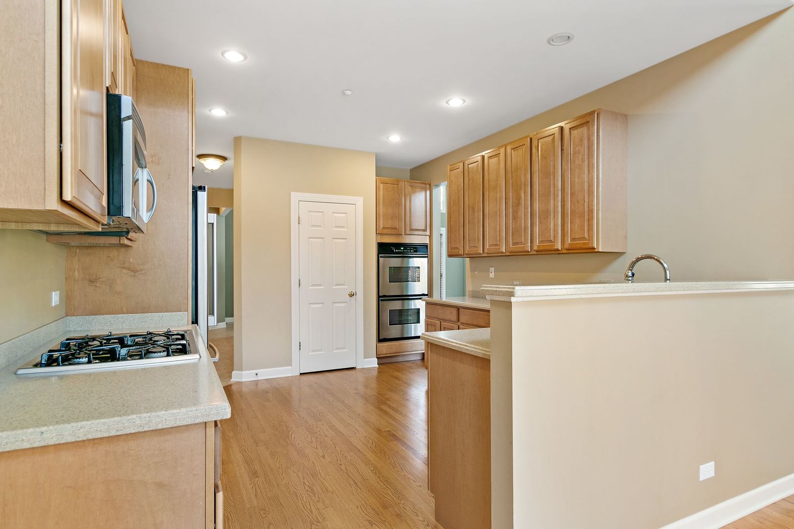 520 Bridgestone Court Inverness, IL 60010 - Photo 10 of 42