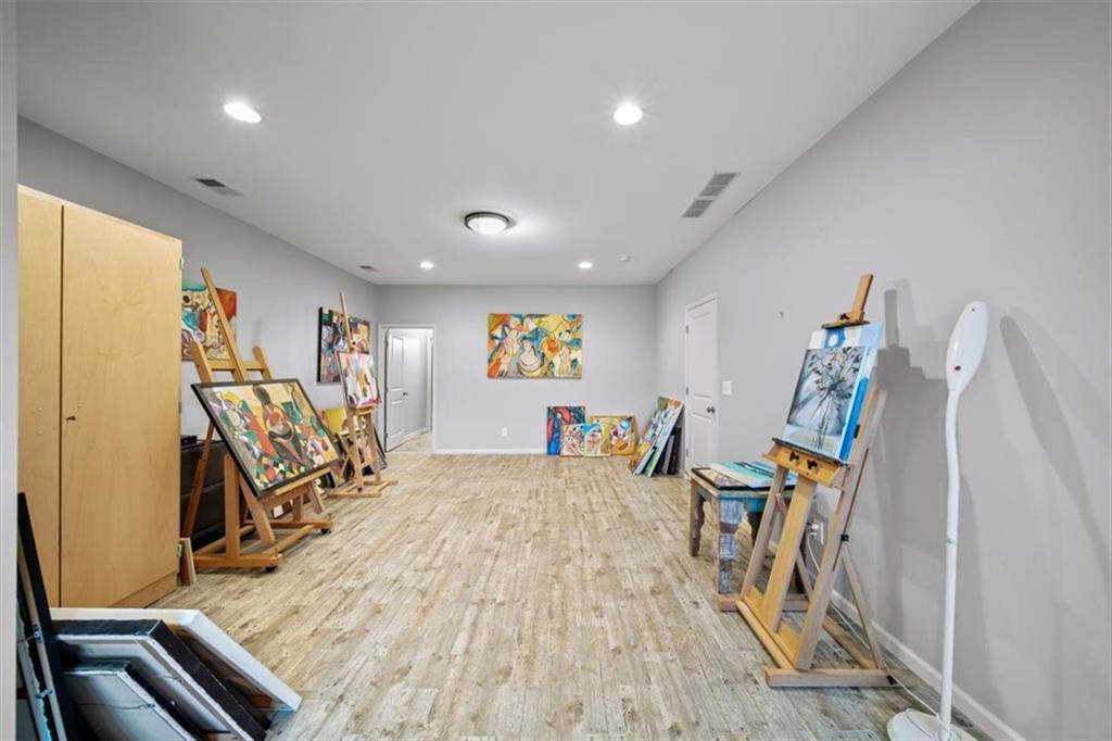 5564 High Point Road Northeast Atlanta, GA 30342 - Photo 35 of 45 a view of a room with gym equipment