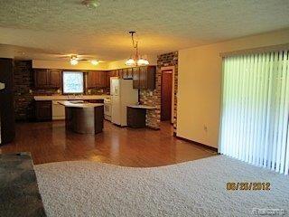 70401 Wolcott Road Armada, MI 48005 - Photo 5 of 16 NOOK AND KIT.jpg