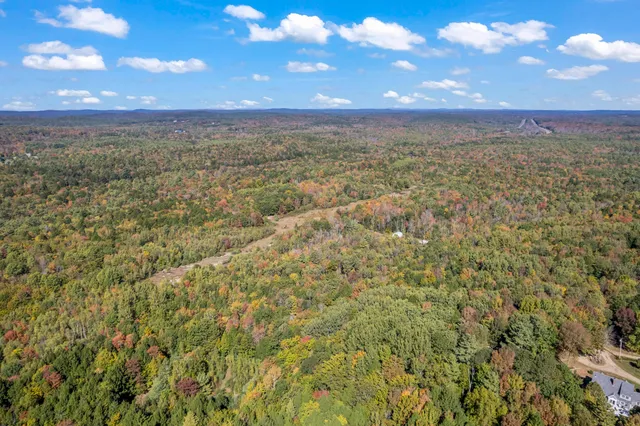 $369,000 | 83 Hemlock Hill Lane, Bowdoinham, ME 04008