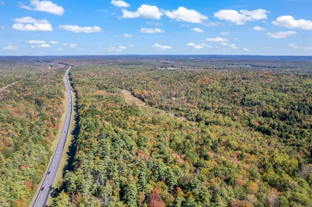 $369,000 | 83 Hemlock Hill Lane, Bowdoinham, ME 04008