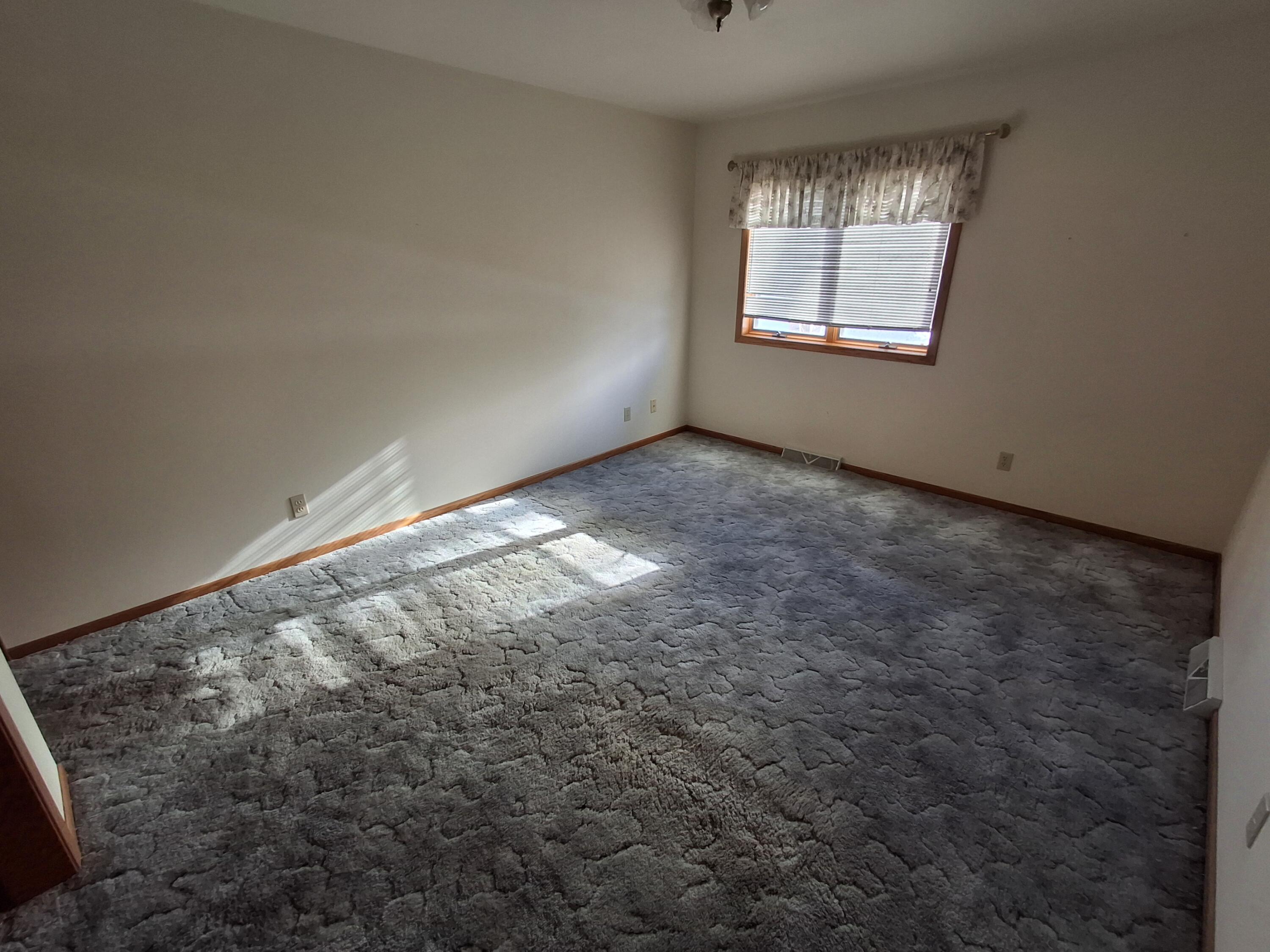 3503 Joseph Road Manitowoc, WI 54220 - Photo 11 of 37 1000003941