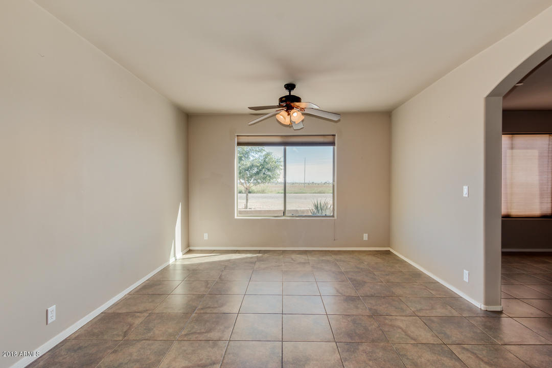 6816 North 171st Drive Waddell, AZ 85355 - Photo 11 of 54 11-171st