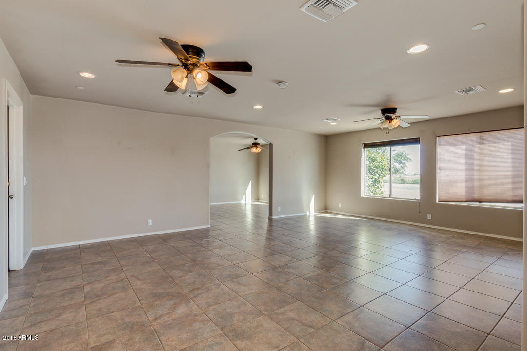 6816 North 171st Drive Waddell, AZ 85355 - Photo 9 of 54 09-171st