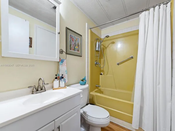 $3,400 | 806 South Jade Drive, Unit 806, Key Largo, FL 33037