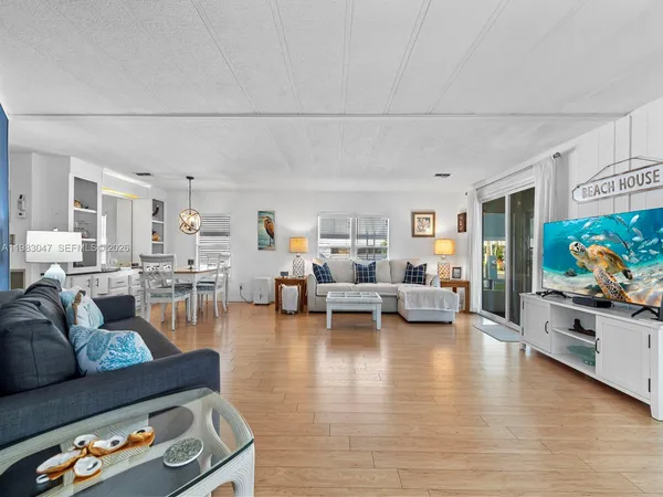 $3,400 | 806 South Jade Drive, Unit 806, Key Largo, FL 33037