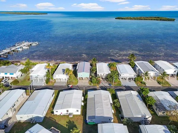 $3,400 | 806 South Jade Drive, Unit 806, Key Largo, FL 33037