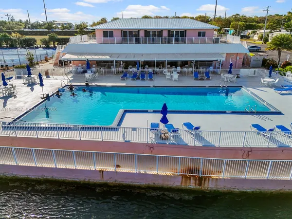 $3,400 | 806 South Jade Drive, Unit 806, Key Largo, FL 33037