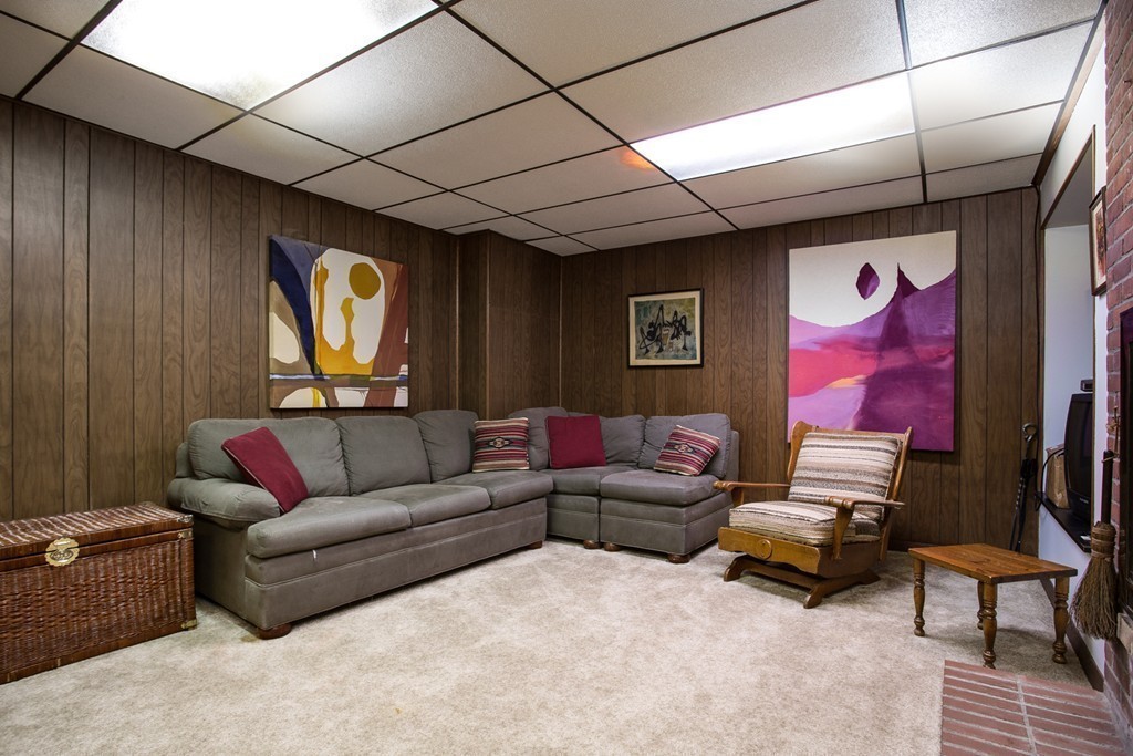 44 Ardmore Road Worcester, MA 01609 - Photo 21 of 30 Gallery Image 21
